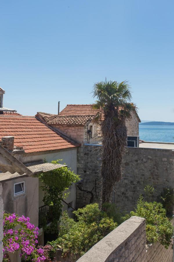 Amaizing Apartment Near Airport Kaštel Štafilić Buitenkant foto