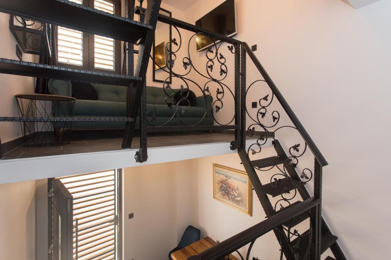 Amaizing Apartment Near Airport Kaštel Štafilić Buitenkant foto