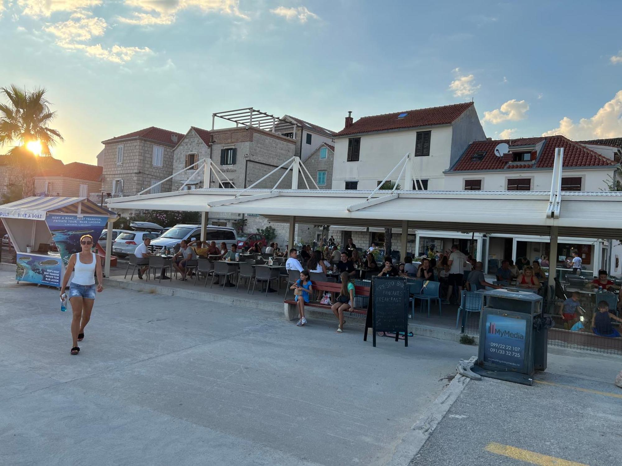 Amaizing Apartment Near Airport Kaštel Štafilić Buitenkant foto
